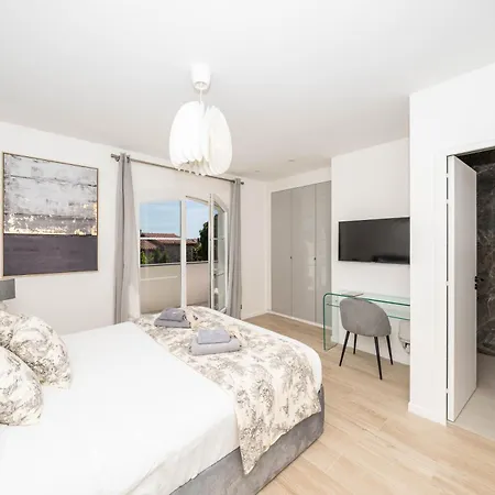 Luxury Cannes,350 M2, 12 Pers, 6 Ch 6 Sdb *